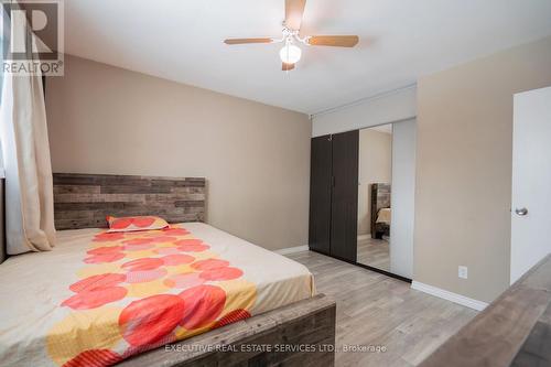 268 Ross Avenue, Kitchener, ON - Indoor Photo Showing Bedroom