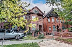 102 - 125 MADISON AVE AVENUE  Toronto, ON M5R 2S3