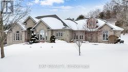 10 VALLEY HILL DRIVE  Caledon, ON L7E 0B8