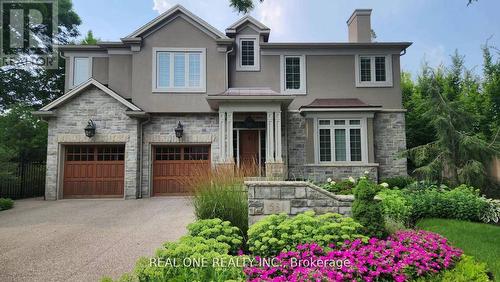 531 JEANETTE DRIVE  Oakville, ON L6K 1M9