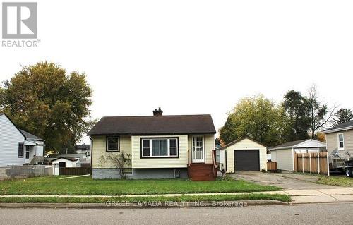 22 BROADVIEW AVENUE  Cambridge, ON N1R 3V7