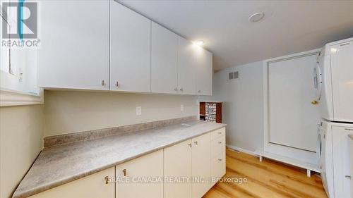 22 Broadview Avenue, Cambridge, ON - Indoor Photo Showing Kitchen