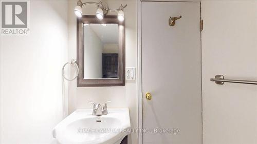 22 Broadview Avenue, Cambridge, ON - Indoor Photo Showing Bathroom