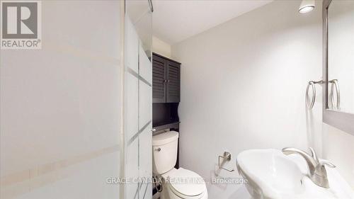 22 Broadview Avenue, Cambridge, ON - Indoor Photo Showing Bathroom