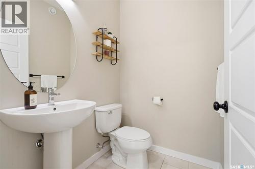 251 Labine Bend, Saskatoon, SK - Indoor Photo Showing Bathroom
