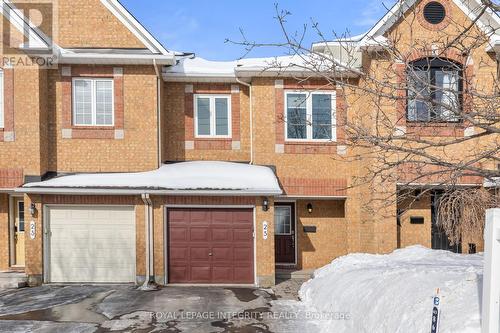 25 SOUTHPOINTE AVENUE  Ottawa, ON K2J 4V4