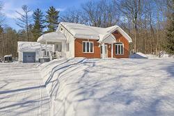 79 Rue de Châtillon  Val-Des-Monts, QC J8N 7S2