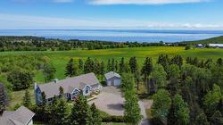 3341 Route du Fleuve  Les Éboulements, QC G0A 2M0