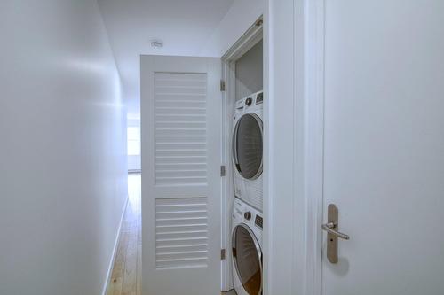 Laundry room - 53-1 Av. Rosemount, Westmount, QC - Indoor Photo Showing Laundry Room