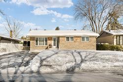 870 Rue Marian  Laval (Fabreville), QC H7P 1L9