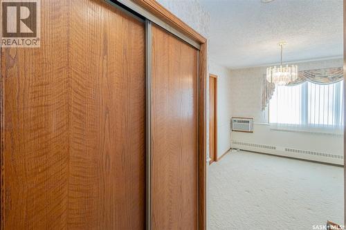 202 520 3Rd Avenue N, Saskatoon, SK - Indoor Photo Showing Other Room