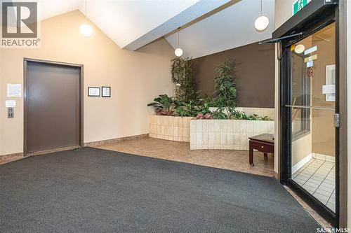 202 520 3Rd Avenue N, Saskatoon, SK - Indoor Photo Showing Other Room