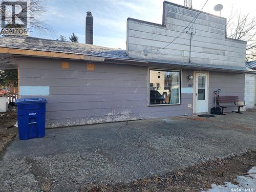 421 4Th Street, Chaplin, SK - Outdoor
