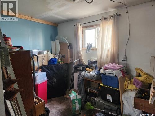 421 4Th Street, Chaplin, SK - Indoor