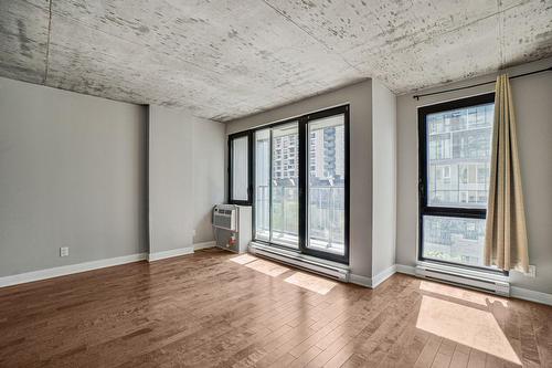 Living room - 437-1414 Rue Chomedey, Montréal (Ville-Marie), QC - Indoor Photo Showing Other Room