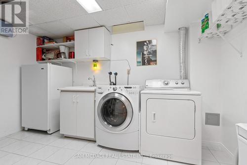 4461 Gladebrook Crescent, Mississauga, ON - Indoor Photo Showing Laundry Room