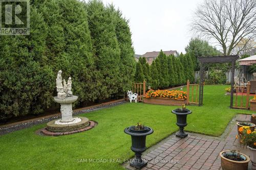 4461 Gladebrook Crescent, Mississauga, ON - Outdoor With Backyard