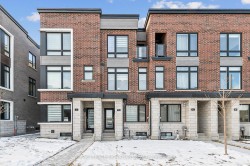 65 Akil Thomas Gardens  Toronto, ON M1P 3C1