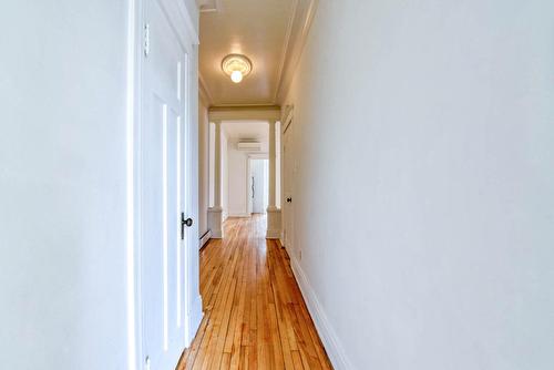 Hall d'entrée/Vestibule - 8615 Rue St-Denis, Montréal (Villeray/Saint-Michel/Parc-Extension), QC - Indoor Photo Showing Other Room