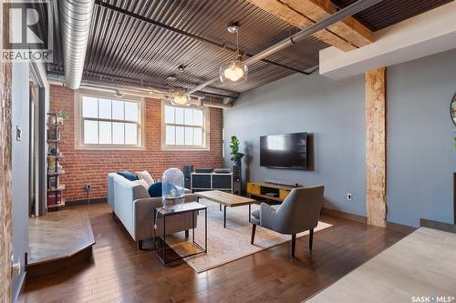 305 1275 Broad Street, Regina, SK - Indoor