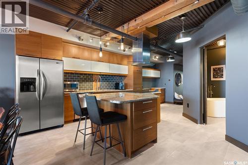 305 1275 Broad Street, Regina, SK - Indoor Photo Showing Kitchen