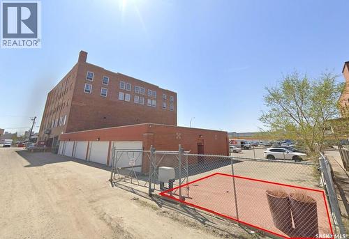 305 1275 Broad Street, Regina, SK - Outdoor