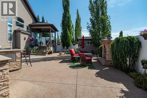 15 Volk Place, Red Deer, AB - Outdoor