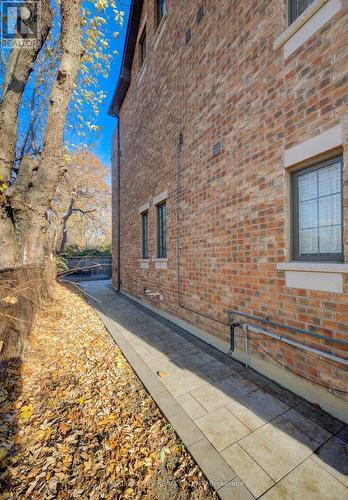 1223 Owls Head Road, Mississauga, ON - Outdoor