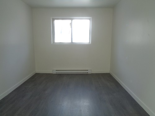 Chambre à coucher principale - 2-12383 Av. Lapierre, Montréal (Montréal-Nord), QC - Indoor Photo Showing Other Room