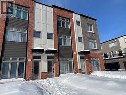 913 MOSES TENNISCO STREET  Ottawa, ON K1K 5A8