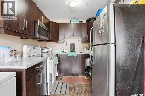 3523 Taylor Street E, Saskatoon, SK - Indoor Photo Showing Kitchen