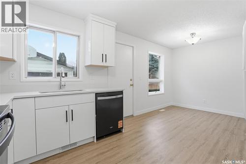 226 Stillwater Drive, Saskatoon, SK - Indoor Photo Showing Kitchen
