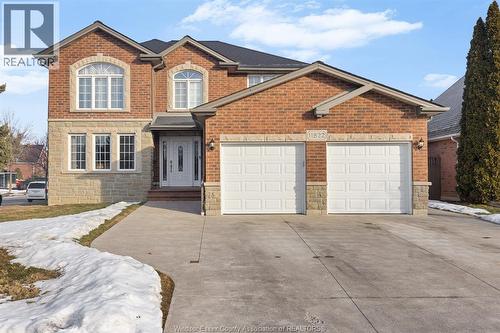 11822 NORBERT  Windsor, ON N8P 1P3