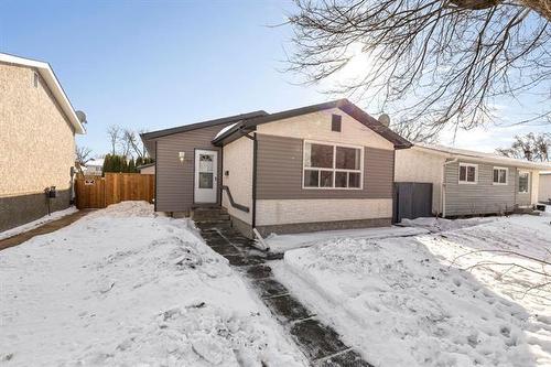 92 Gendreau Ave, Winnipeg, MB 