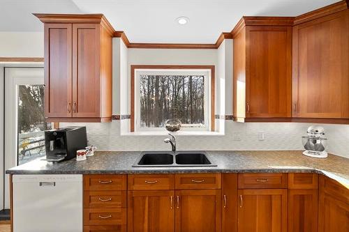 157 St Pierre St, Winnipeg, MB 