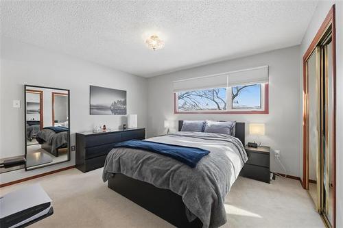 463 Sutton Ave, Winnipeg, MB 