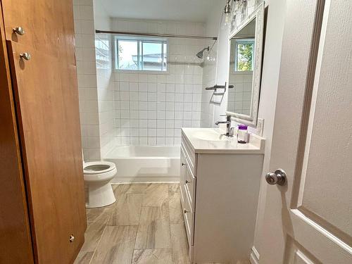 Bathroom - 167  - 167B 3E Avenue, L'Île-Perrot, QC - Indoor Photo Showing Bathroom