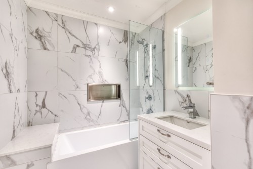 Bathroom - 201-4469 Rue Ste-Catherine O., Westmount, QC - Indoor Photo Showing Bathroom