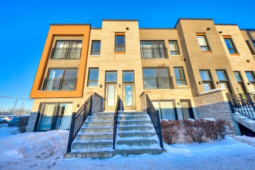 Entrée extérieure - 683 Rue Péladeau, Laval (Auteuil), QC - Outdoor With Facade