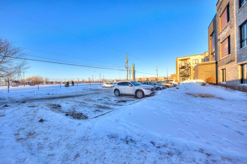 Stationnement - 683 Rue Péladeau, Laval (Auteuil), QC - Outdoor