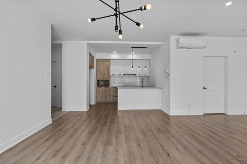 Salle à manger - 103-13225 Boul. Du Curé-Labelle, Mirabel, QC - Indoor Photo Showing Kitchen