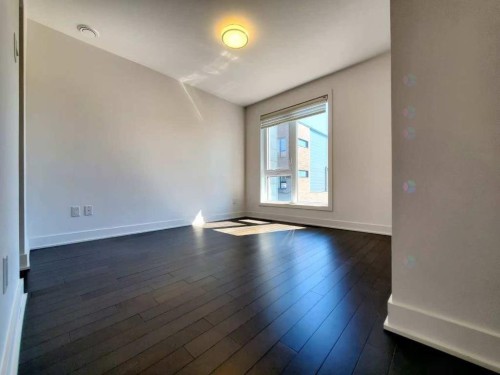 Bedroom - 388 Av. Skaniatarati, Montréal (Lachine), QC - Indoor Photo Showing Other Room