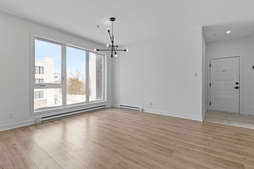 Salle à manger - 304-13225 Boul. Du Curé-Labelle, Mirabel, QC - Indoor Photo Showing Other Room