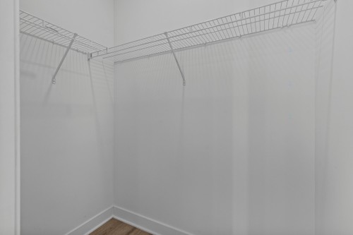 Penderie (Walk-in) - 201-13225 Boul. Du Curé-Labelle, Mirabel, QC - Indoor Photo Showing Other Room