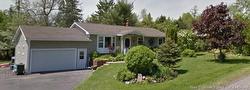 8 Valleyview DR  Quispamsis, NB E2N 1N1
