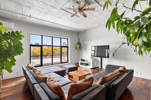 Living room - 3737 Rue Notre-Dame O., Montréal (Le Sud-Ouest), QC - Indoor