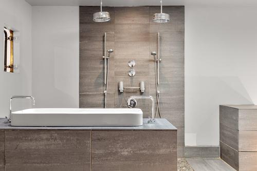 Bathroom - 3737 Rue Notre-Dame O., Montréal (Le Sud-Ouest), QC - Indoor Photo Showing Bathroom