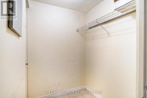 407 - 155 Kent Street, London East (East F), ON - Indoor With Storage