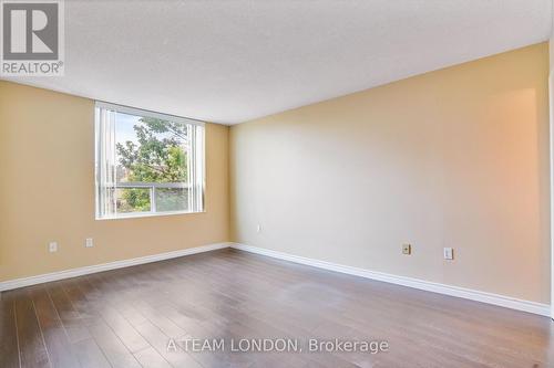 407 - 155 Kent Street, London East (East F), ON - Indoor Photo Showing Other Room