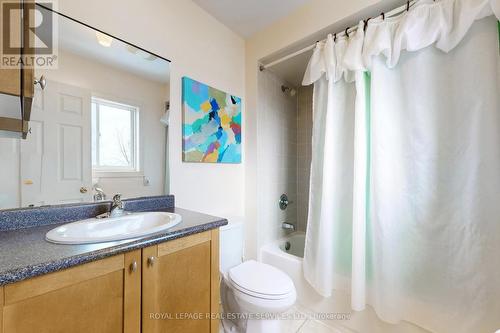 65 Ashdale Road, Brampton, ON - Indoor Photo Showing Bathroom
